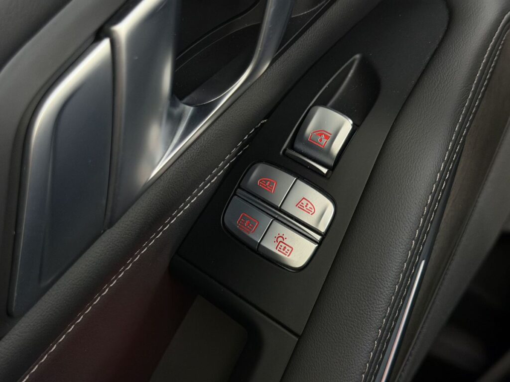 BMW X7 2022 - Фото 32