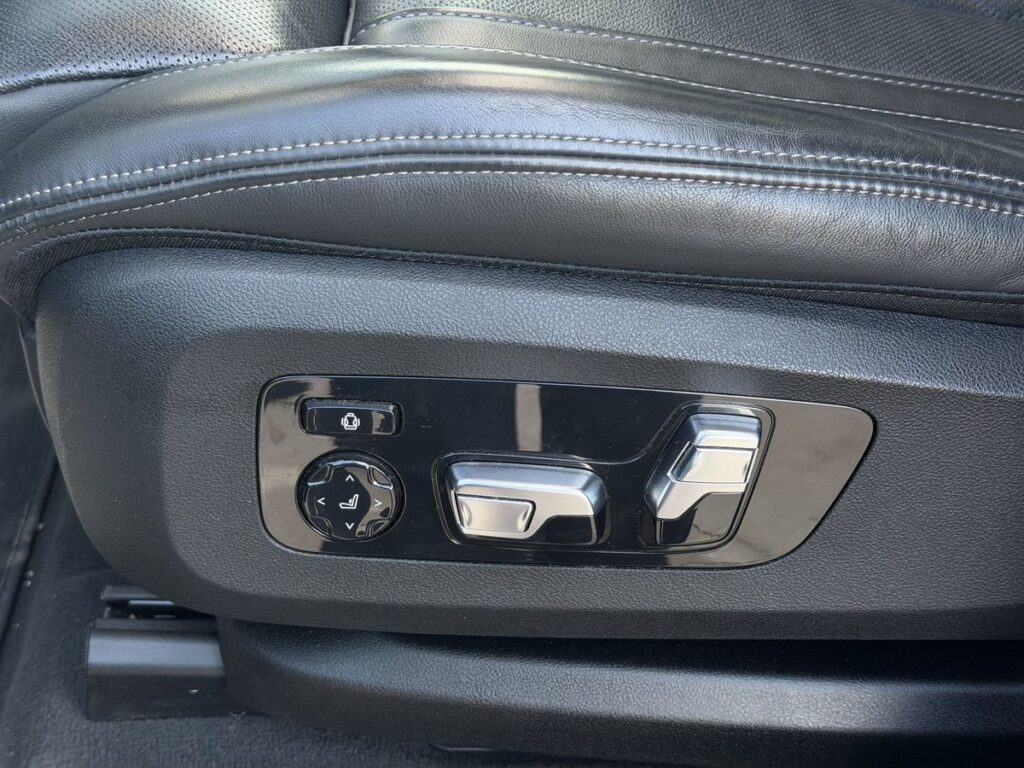 BMW X7 2022 - Фото 17
