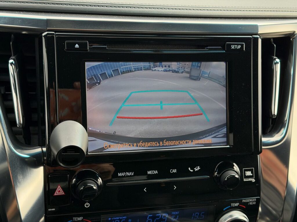 Toyota Alphard 2018 - Фото 27