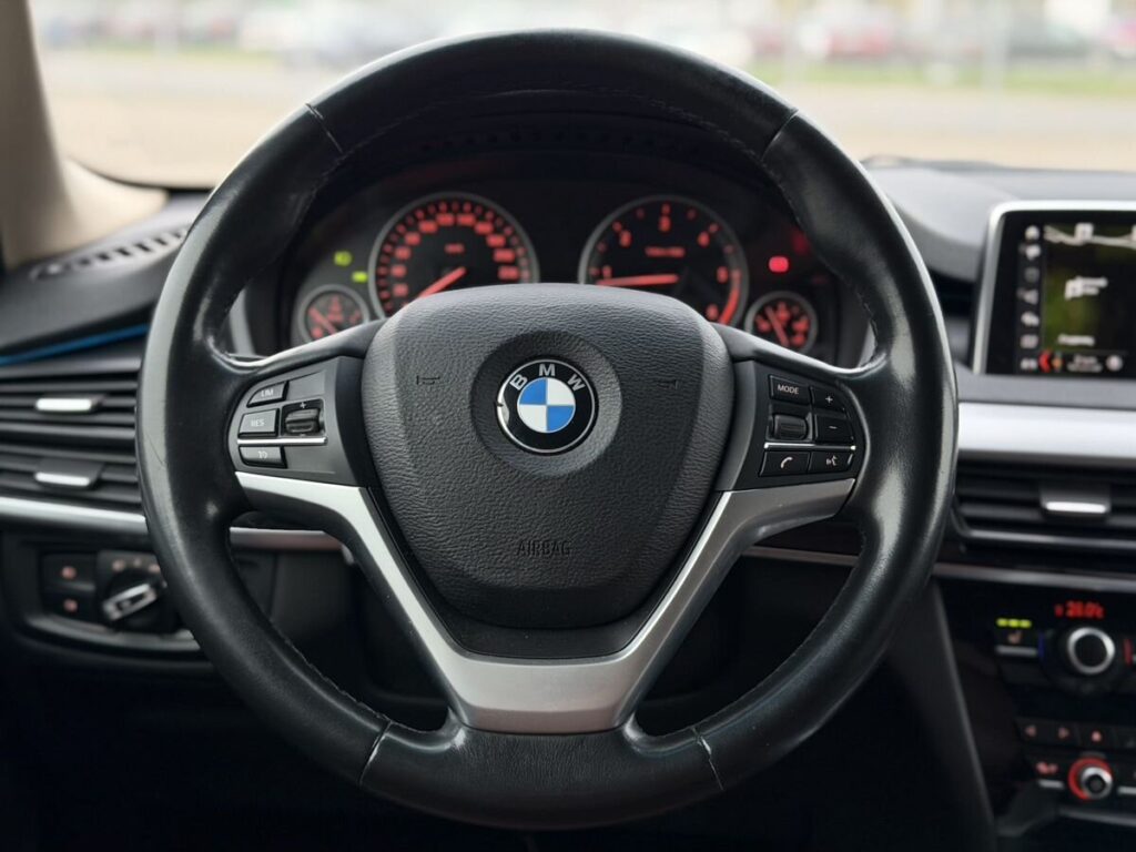 BMW X5 2018 - Фото 16