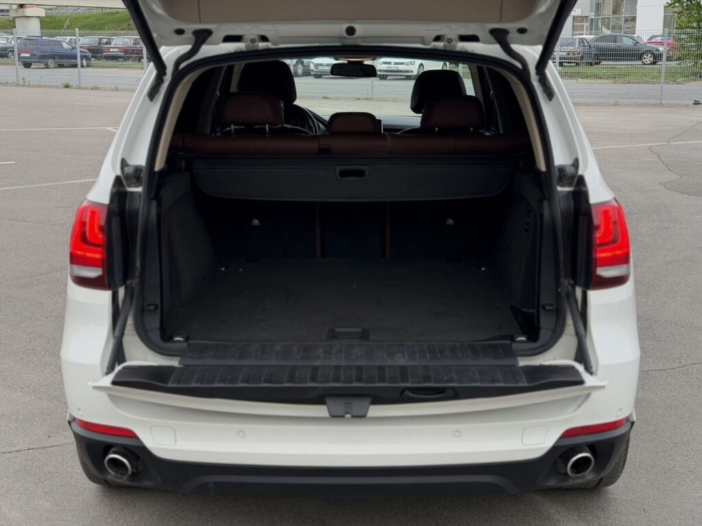 BMW X5 2018 - Фото 24