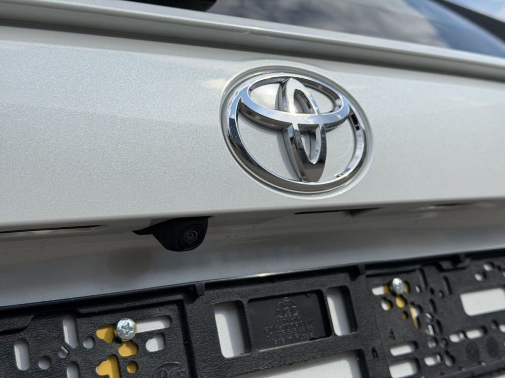 Toyota RAV4 2025 - Фото 9