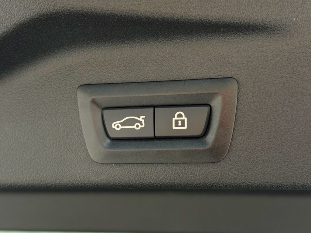 BMW X5 M 2021 - Фото 33