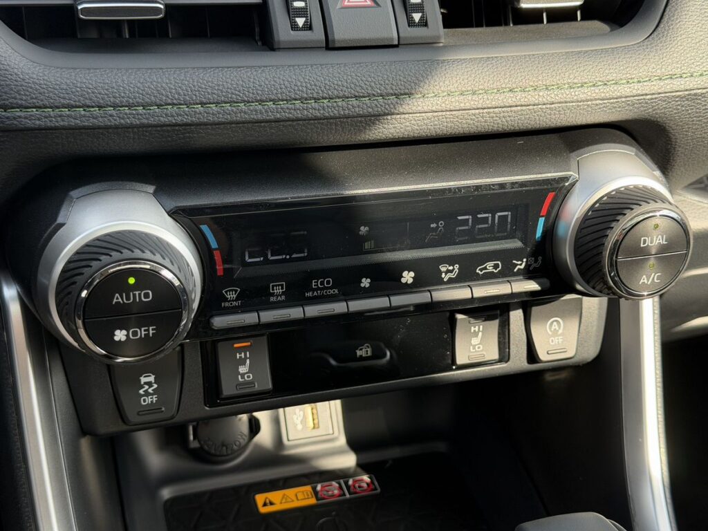 Toyota RAV4 2025 - Фото 24