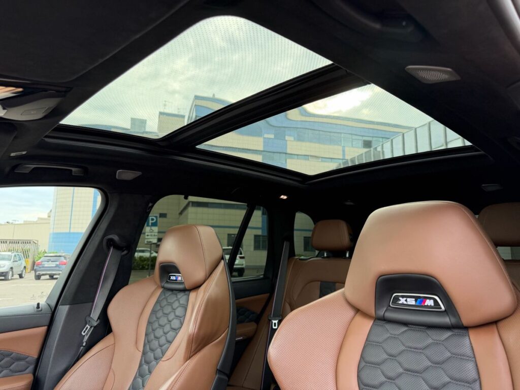 BMW X5 M 2021 - Фото 9