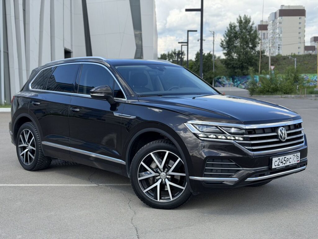 Фото Volkswagen Touareg 2018