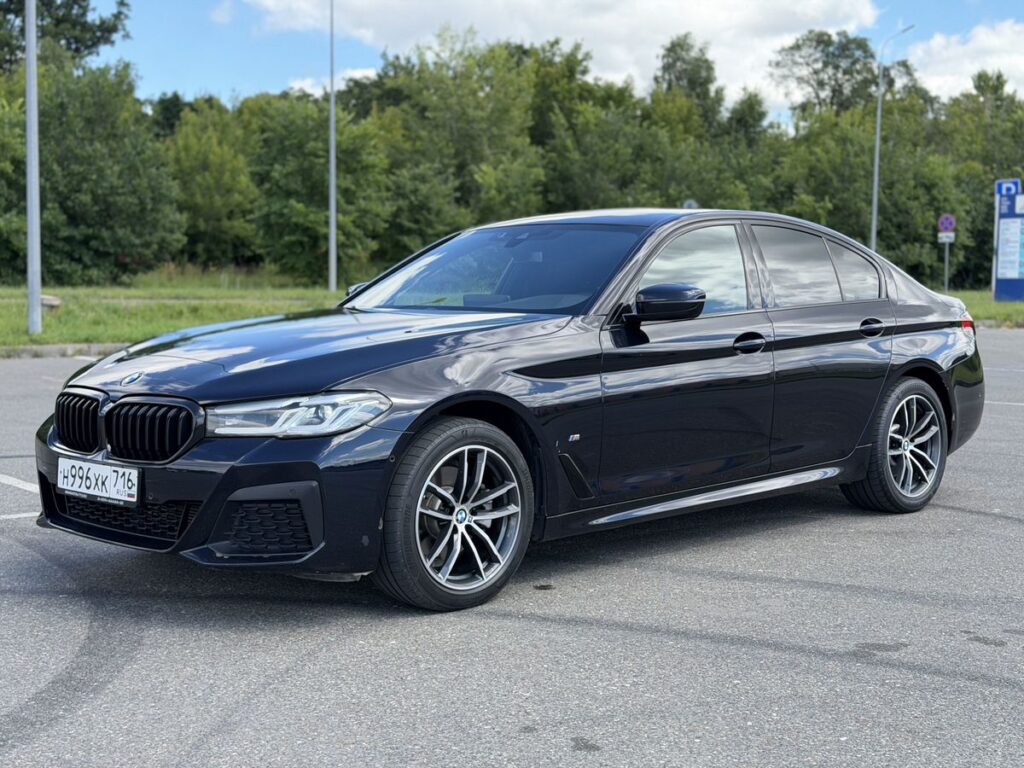 BMW 5 серии 2021 - Фото 2