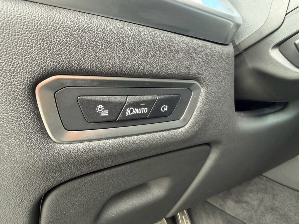 BMW X7 2024 - Фото 15