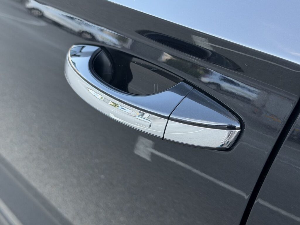 Skoda Karoq 2025 - Фото 12