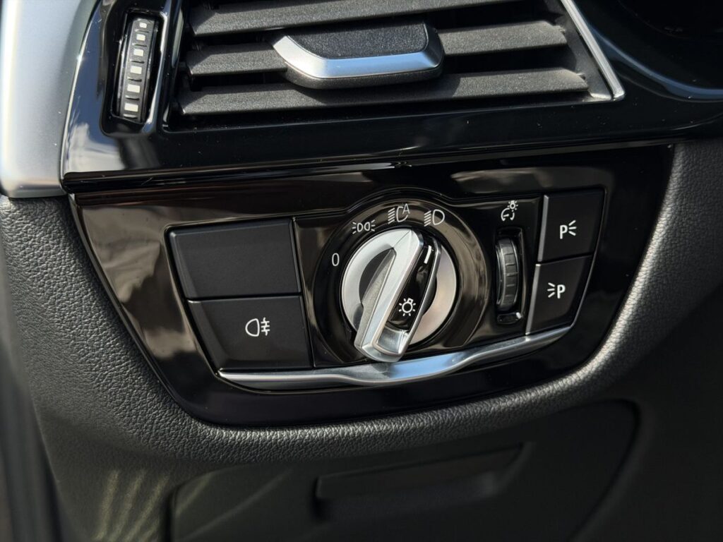 BMW 5 серии 2021 - Фото 13