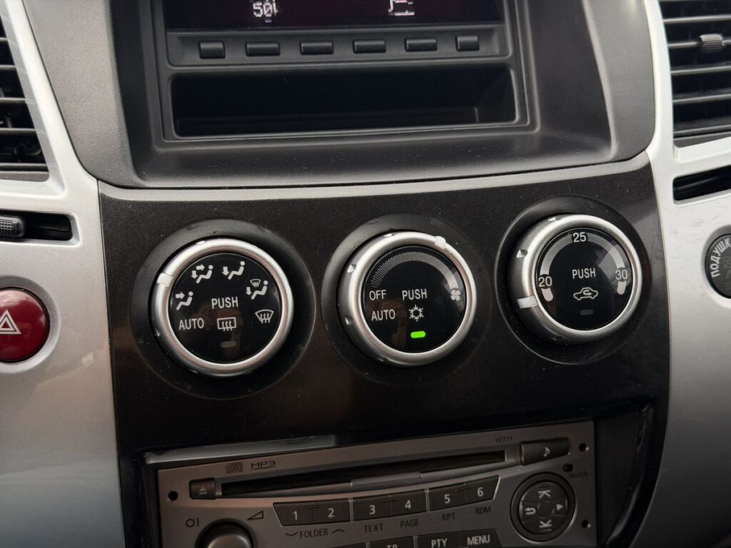 Mitsubishi Pajero Sport 2013 - Фото 18