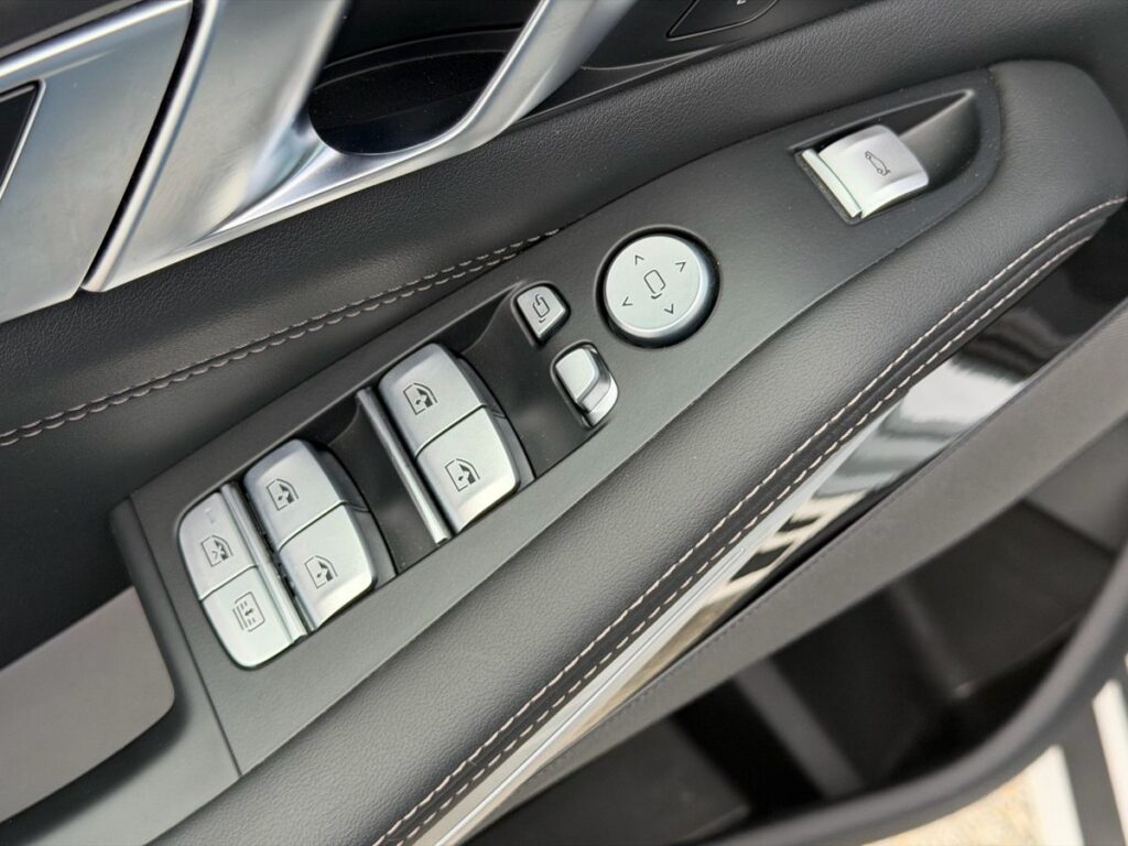 BMW X7 2024 - Фото 12