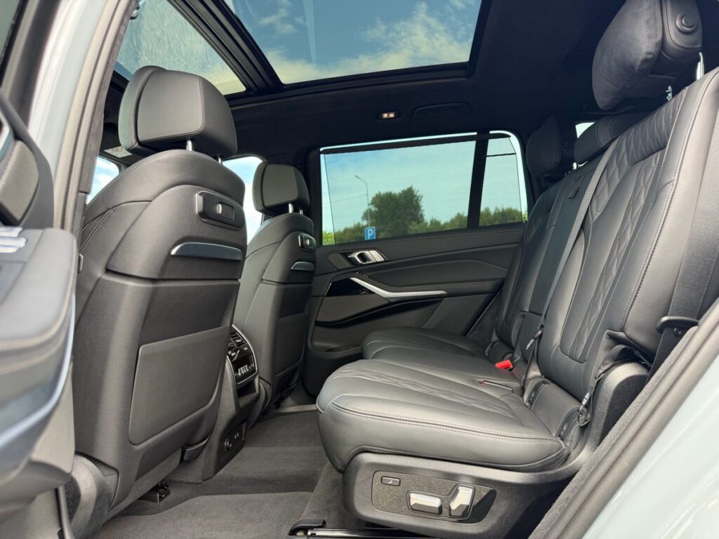BMW X7 2024 - Фото 21