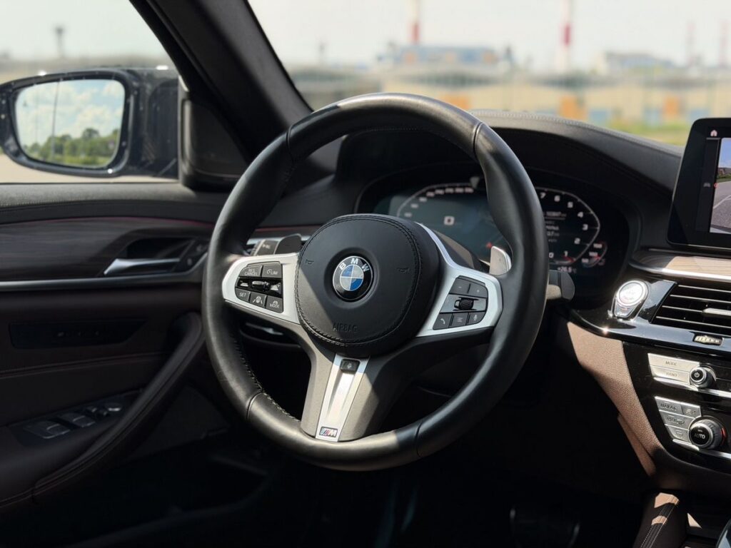 BMW 5 серии 2020 - Фото 19