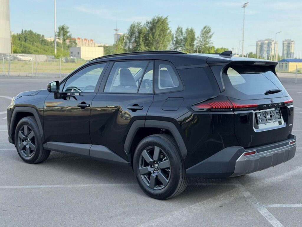 Toyota RAV4 2026 - Фото 3