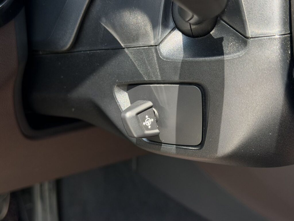 BMW 5 серии 2020 - Фото 17