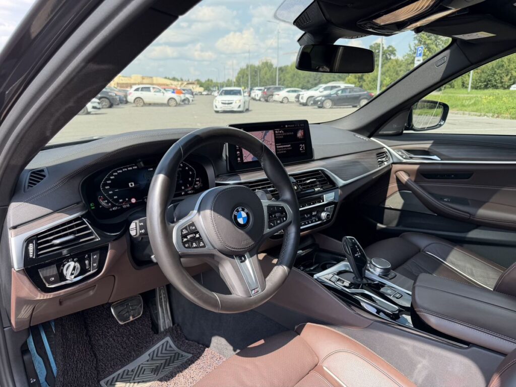 BMW 5 серии 2020 - Фото 16
