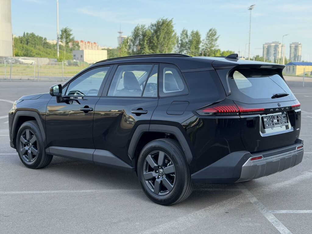 Toyota RAV4 2026 - Фото 3