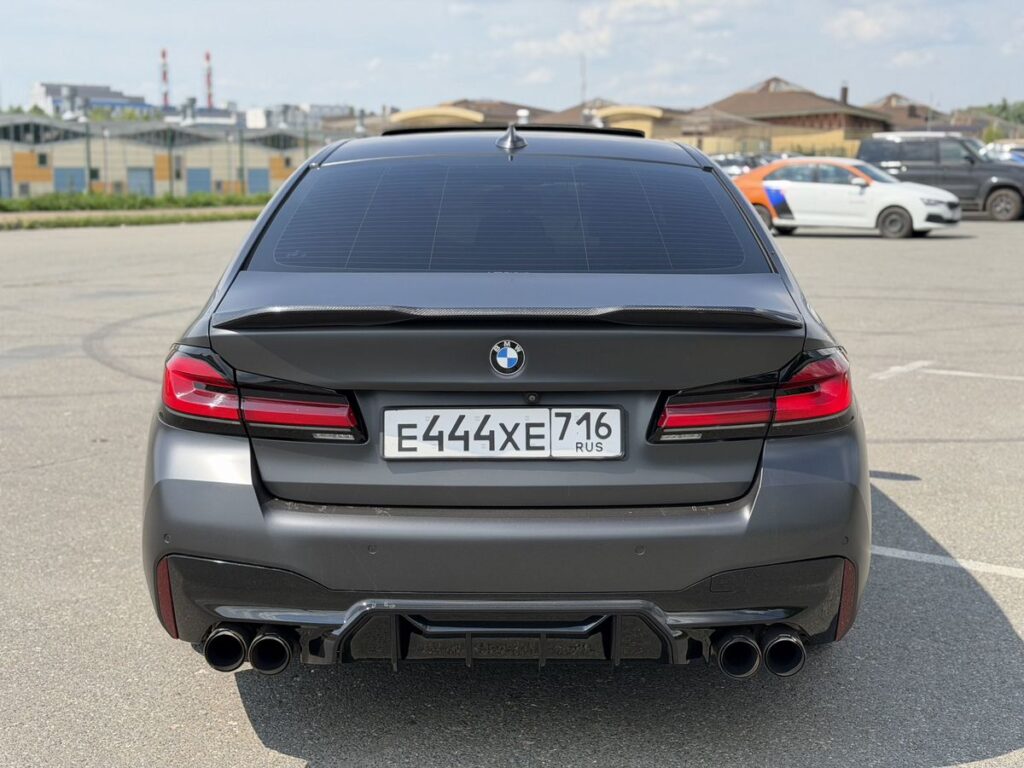 BMW 5 серии 2020 - Фото 2