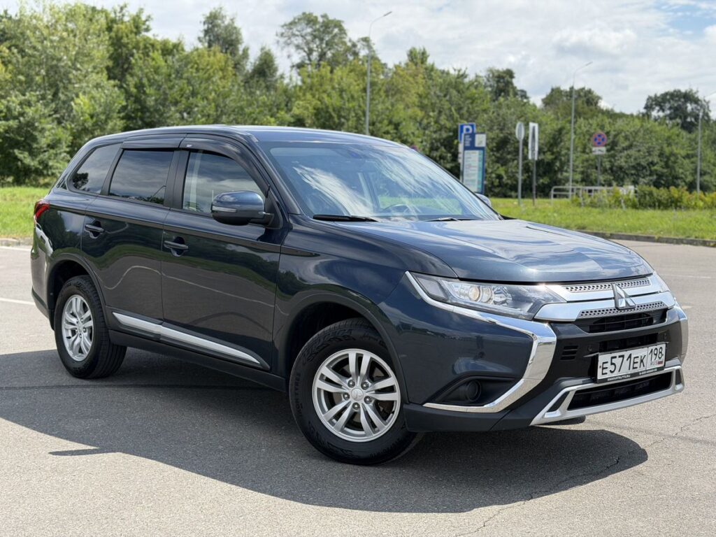 Фото Mitsubishi Outlander 2019