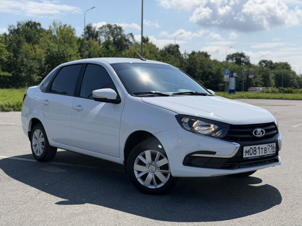 Фото Lada (ВАЗ) Granta 2023