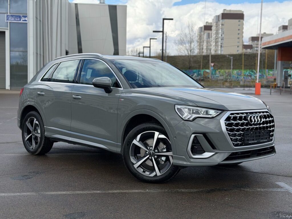 Фото Audi Q3 2026