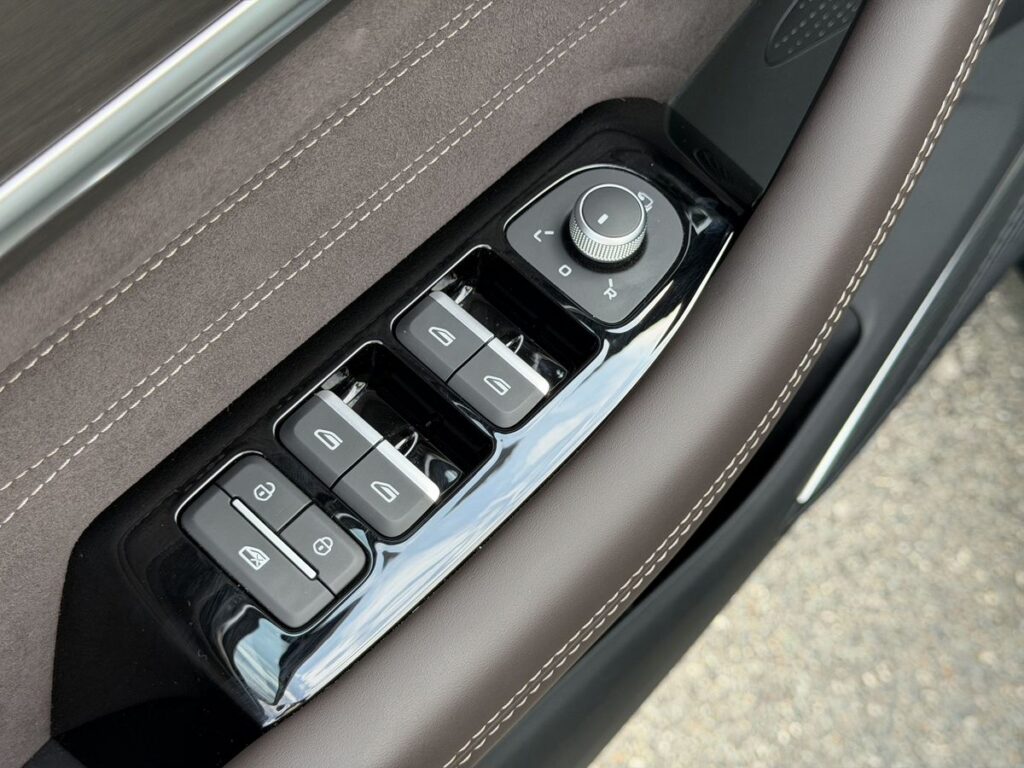Geely Monjaro 2026 - Фото 12