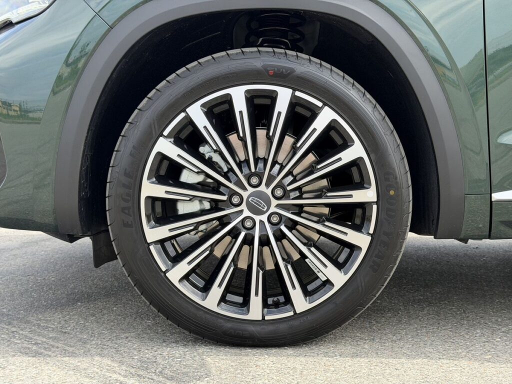 Geely Monjaro 2026 - Фото 6