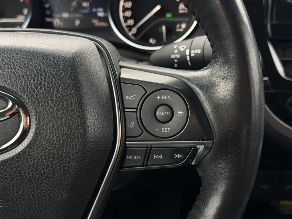 Toyota Camry 2021 - Фото 18