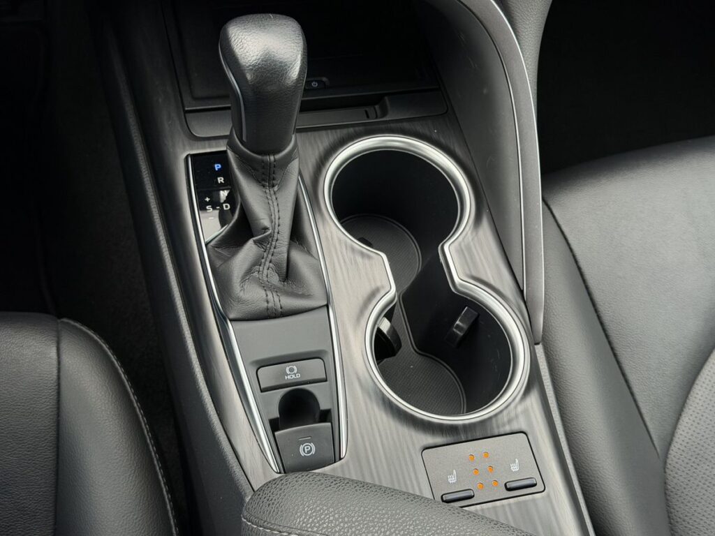 Toyota Camry 2021 - Фото 24
