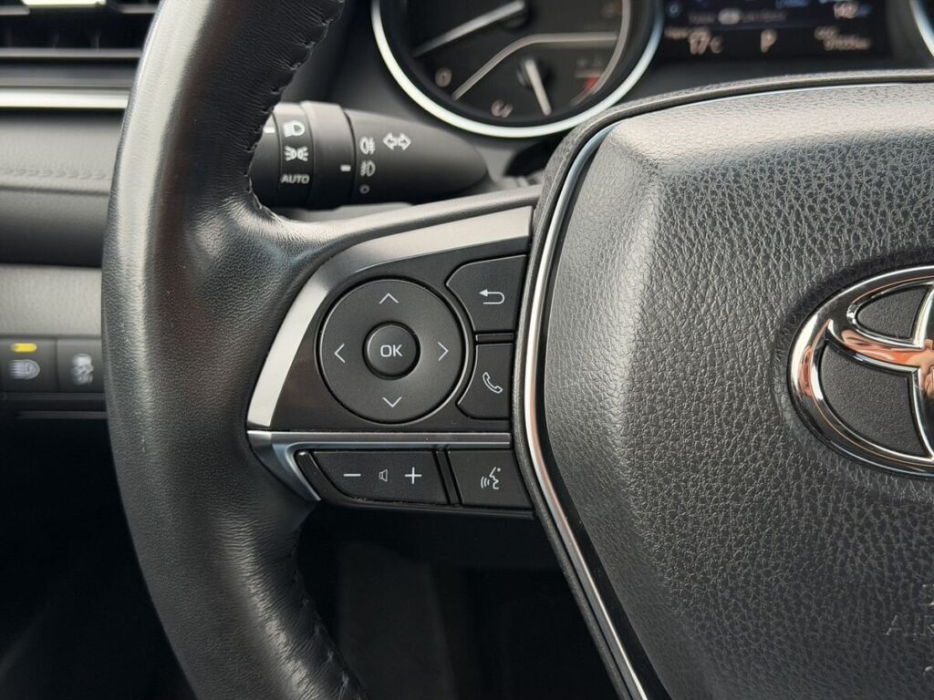 Toyota Camry 2021 - Фото 17