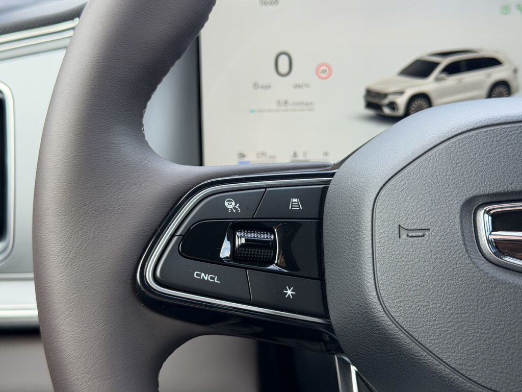 Geely Monjaro 2026 - Фото 18