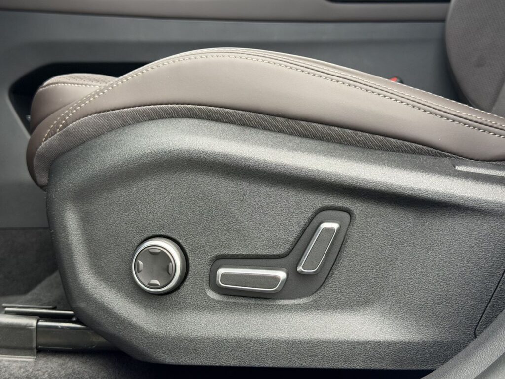 Geely Monjaro 2026 - Фото 13