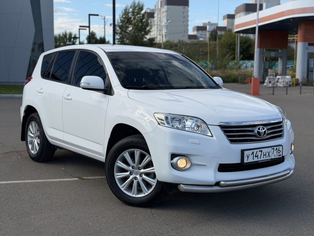 Фото Toyota RAV4 2012
