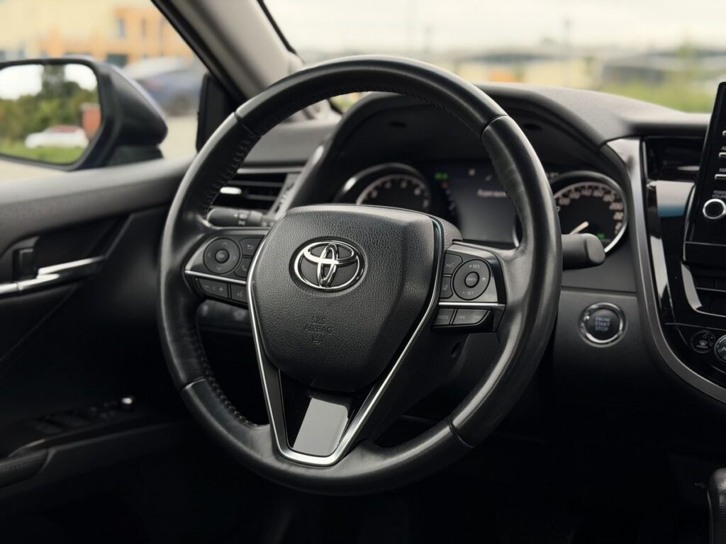 Toyota Camry 2021 - Фото 15