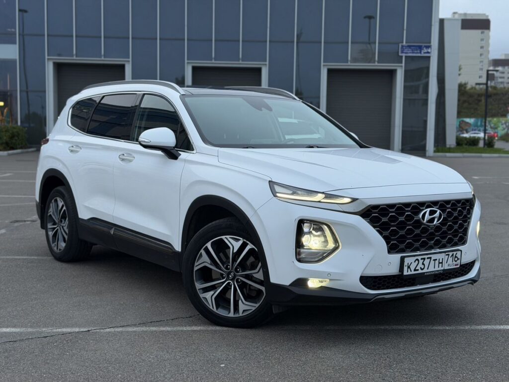 Фото Hyundai Santa Fe 2020